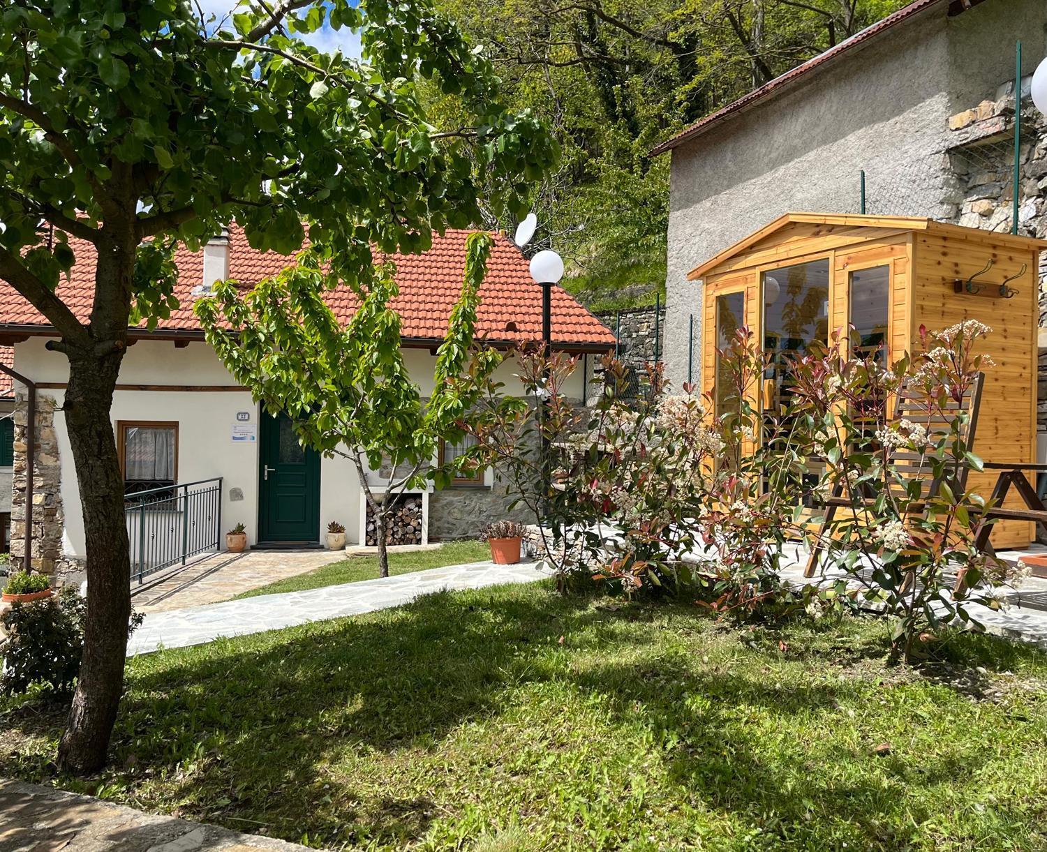 Agriturismo Cascina Clavarezza Valbravenna Exterior photo